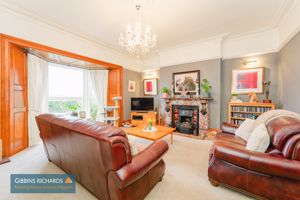 Sitting Room- click for photo gallery